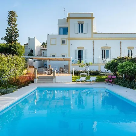 Sleeps 7 Pool Air Con Wifi *