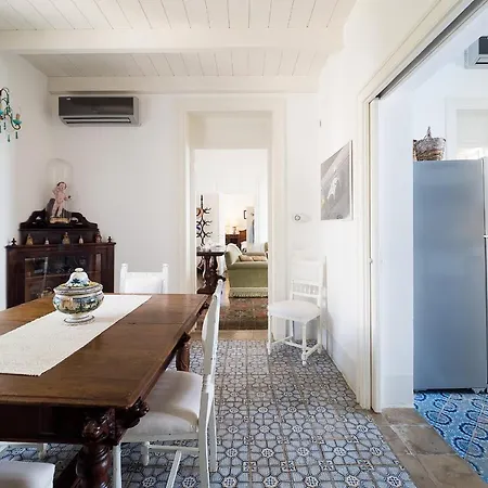 Sleeps 7 Pool Air Con Wifi L'Addolorata