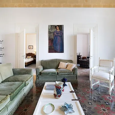 Sleeps 7 Pool Air Con Wifi * L'Addolorata
